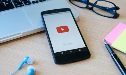 YouTube Vanced končí. Přehrávání videí bez reklam už půjde jenom za peníze