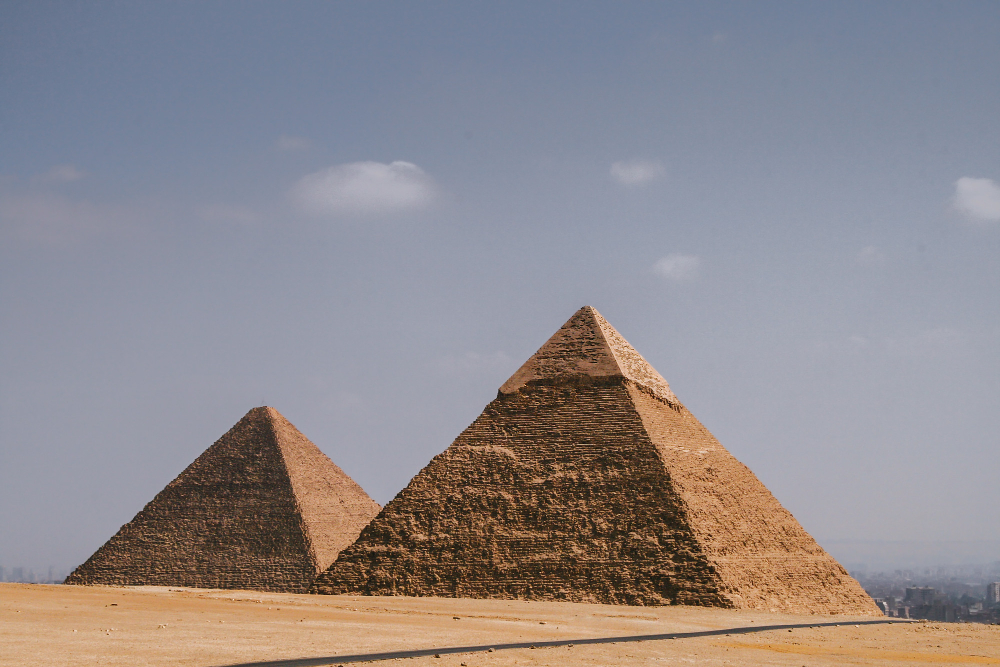Když se v Egyptě stavěly pyramidy, po zemském povrchu stále chodil mamut. Zemřel později, než mnozí tuší